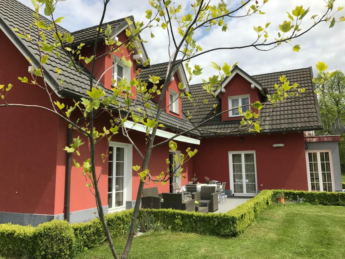 Linden Garden Apartment Postojna Exteriör bild